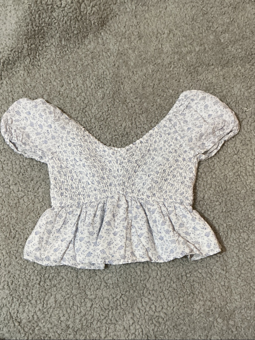 Hollister White Floral Smocked Peplum Top